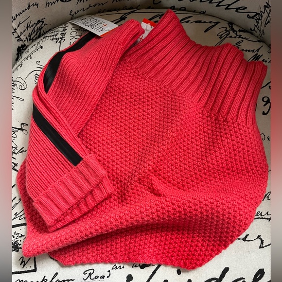 2pc knit set (gauntlet gloves & neck warmer) - Picture 3 of 4